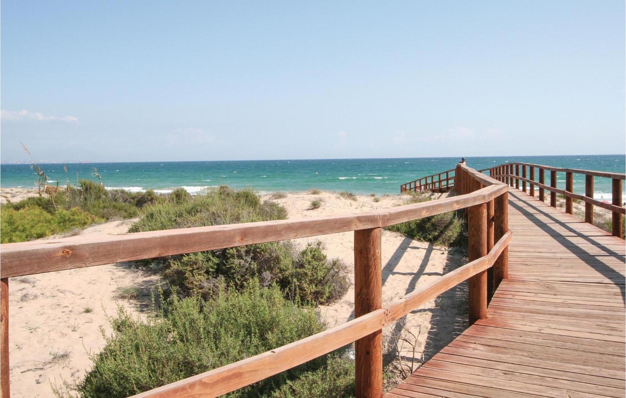 Gorgeous Home In Santa Pola With Wifi Eksteriør billede