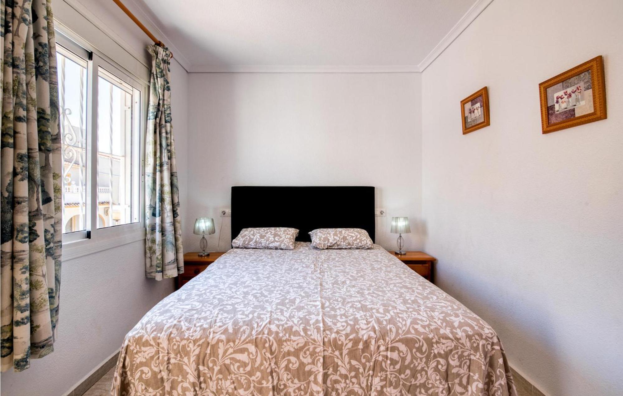 Gorgeous Home In Santa Pola With Wifi Eksteriør billede